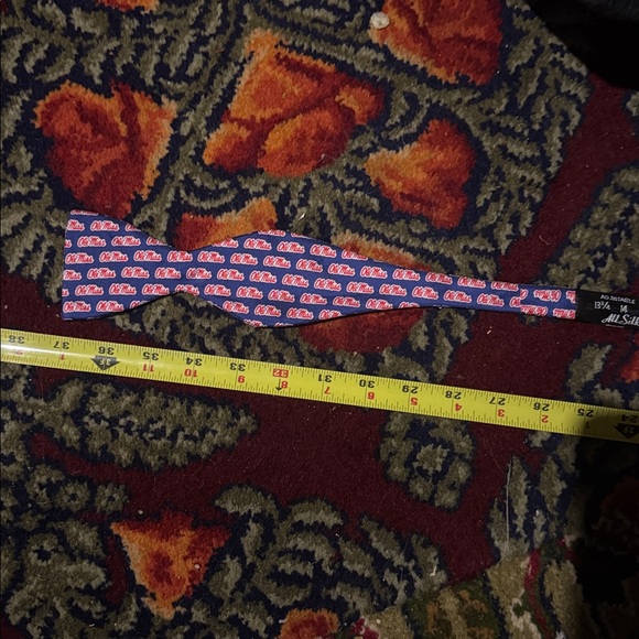 Ole Miss silk bow tie adjustable - Picture 9 of 9